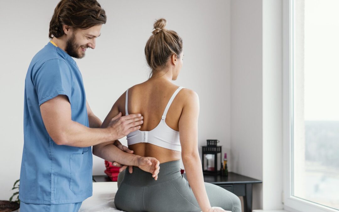 How Does an Osteopath Compare to a Chiropractor?