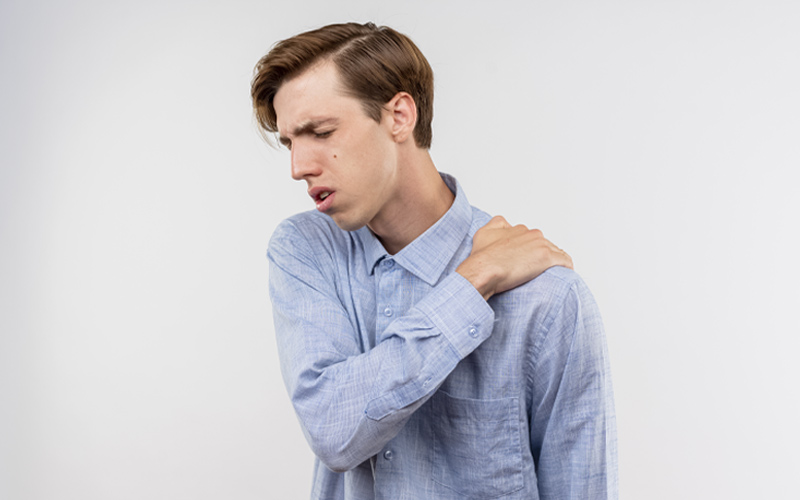 Can-Shoulder-Pain-Heal-on-Its-Own-img-a