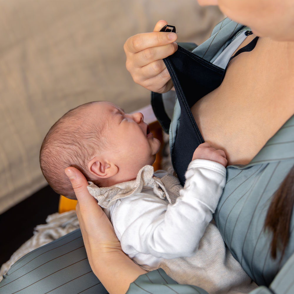Baby-Tongue-Tie,-Lip-Tie-and-Feeding-Difficulty-img-d
